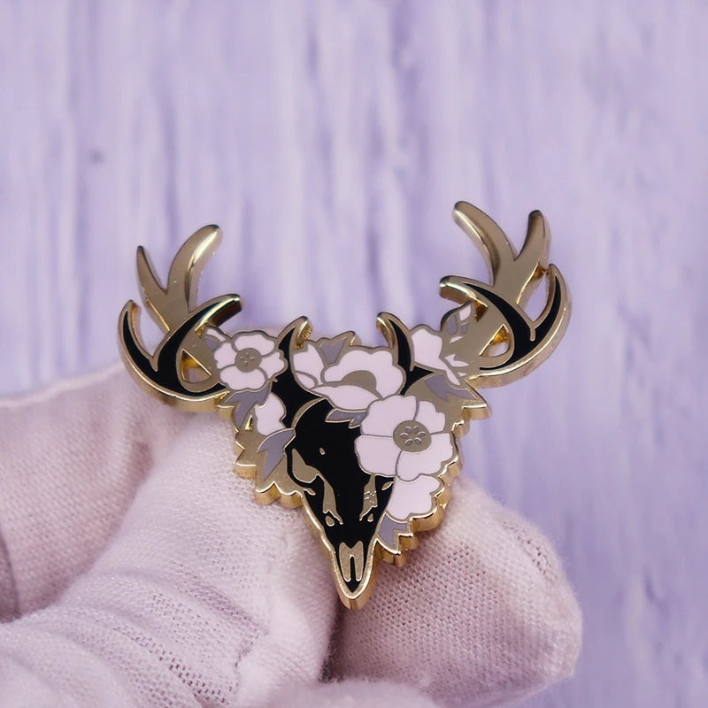 oppies Deer Skull Enamel Pin - Perfect for Collectors