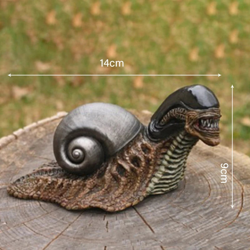 lien Snail Statue Garden Figure | Unique Garden Decor